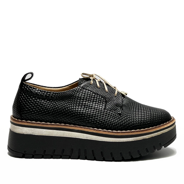 ZAPATO PLANO MUJER EN CUERO CON CORDÓN